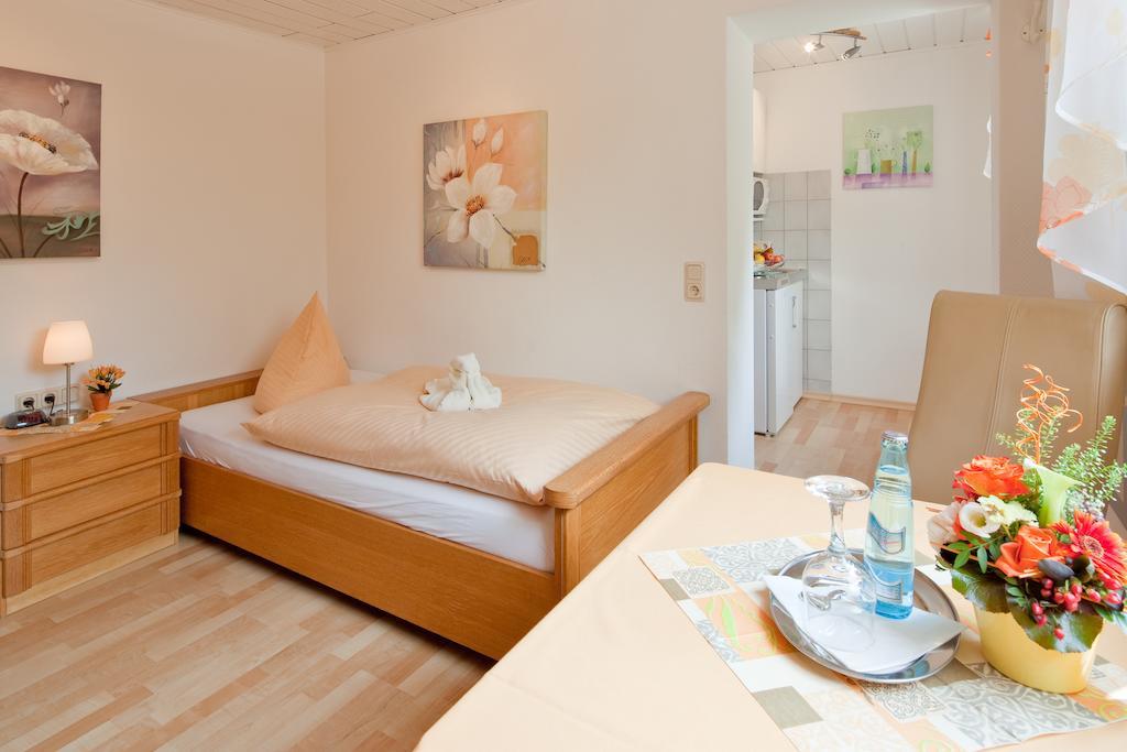 Pension Villa Goldbach Бад-Вильдунген Экстерьер фото